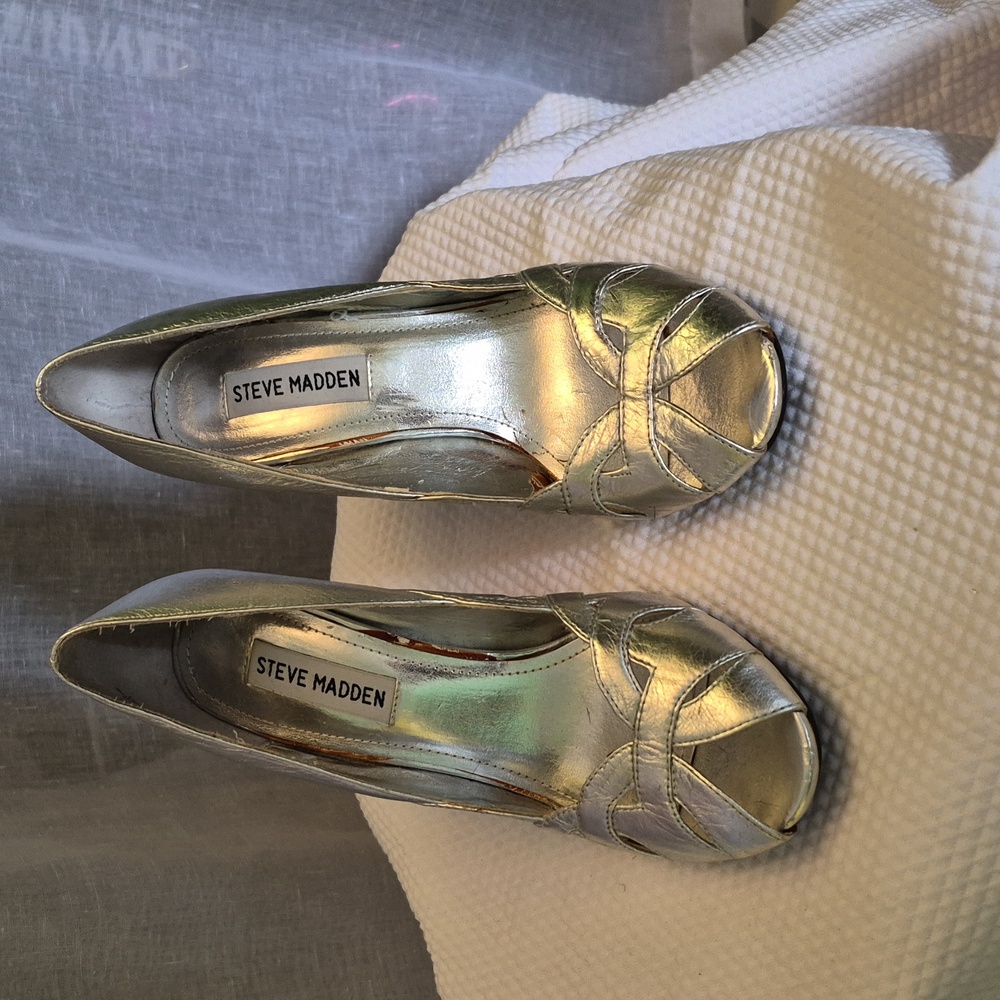 Silver Steve Madden heels